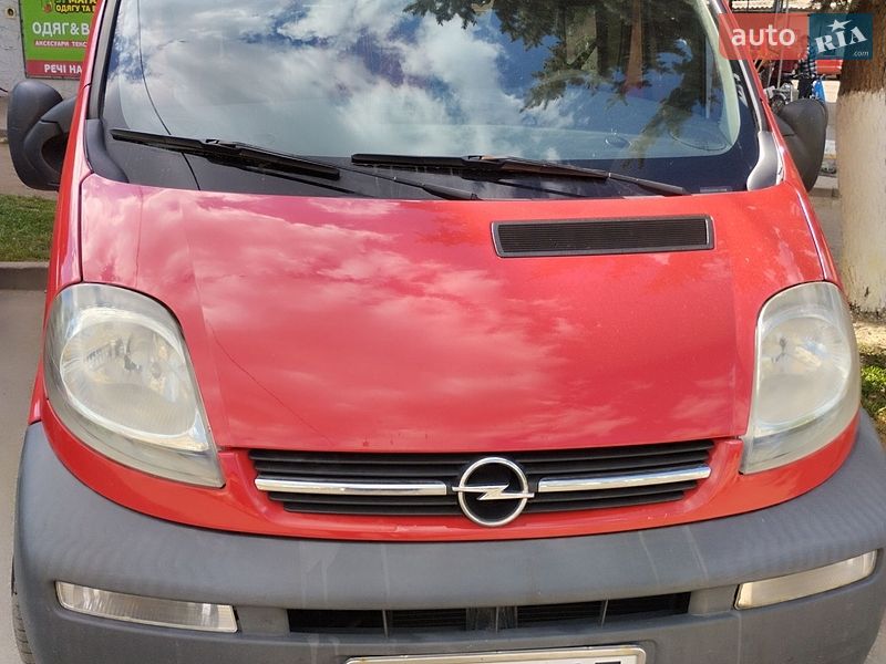 Opel Vivaro 2003