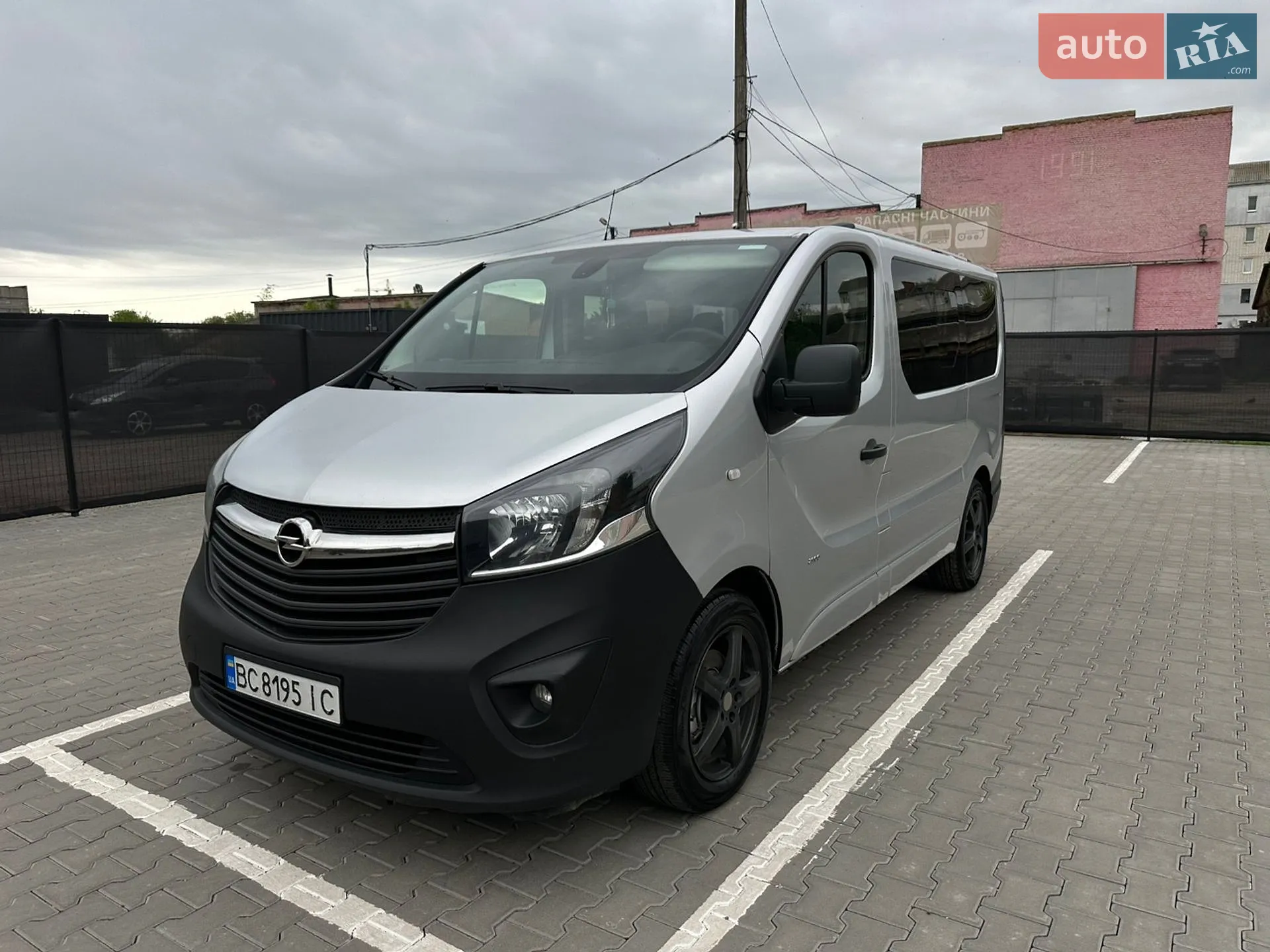 2017 Opel Vivaro - мініатюра 2