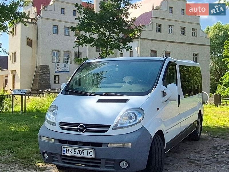 Минивэн Opel Vivaro 2006 в Киеве