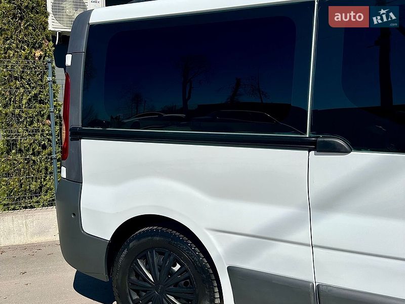 Минивэн Opel Vivaro 2008 в Виннице