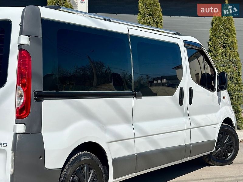 Минивэн Opel Vivaro 2008 в Виннице