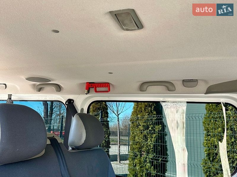 Минивэн Opel Vivaro 2008 в Виннице