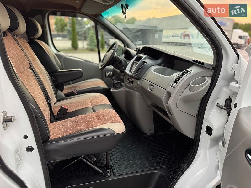 Минивэн Opel Vivaro 2014 в Черновцах
