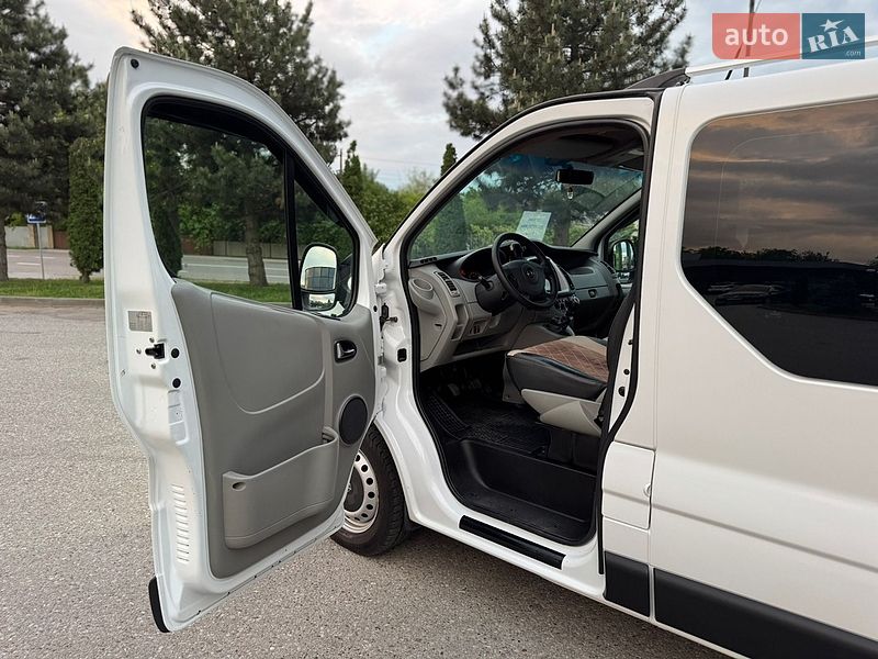Минивэн Opel Vivaro 2014 в Черновцах