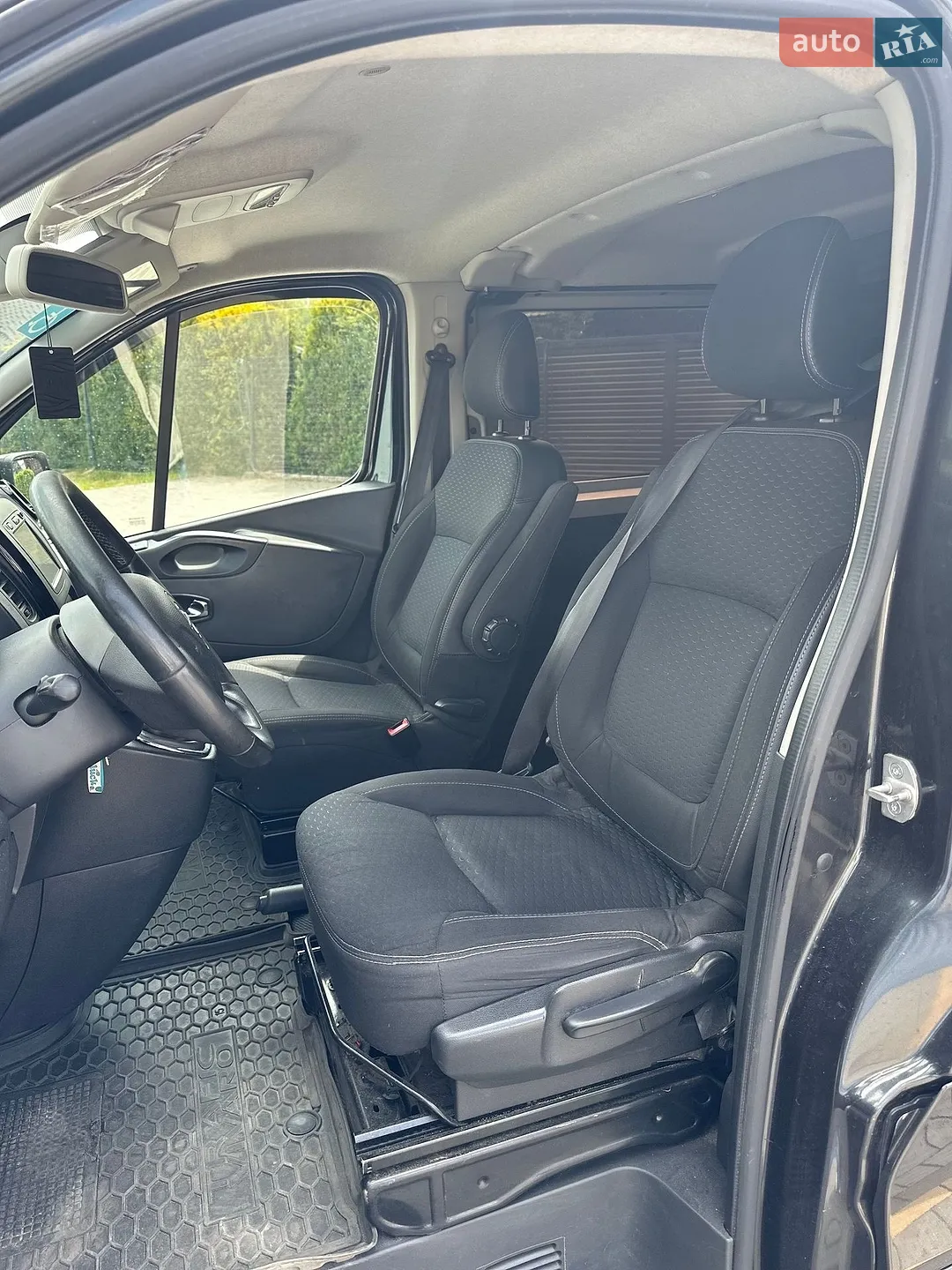 2016 Opel Vivaro - мініатюра 2