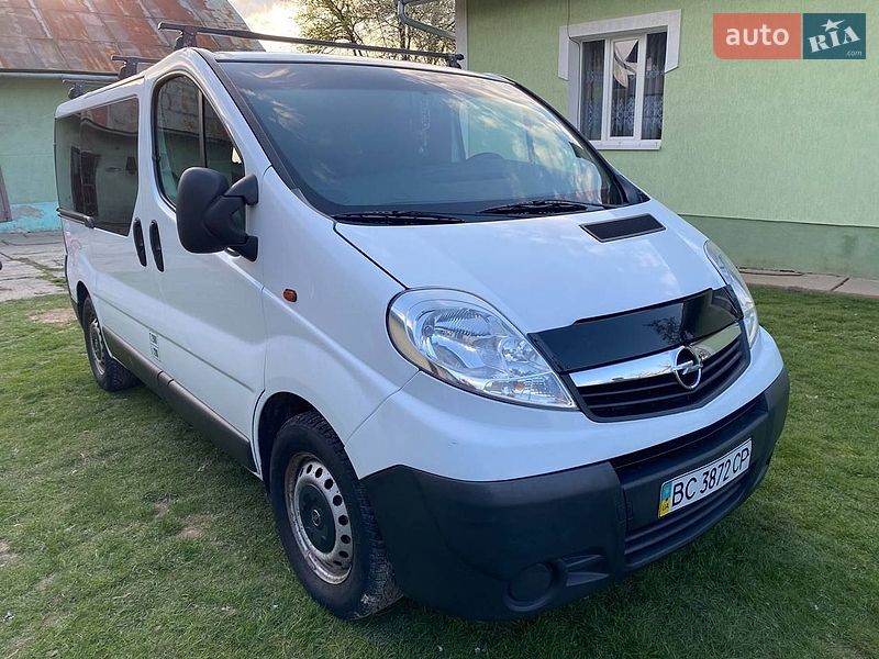 Opel Vivaro 2006