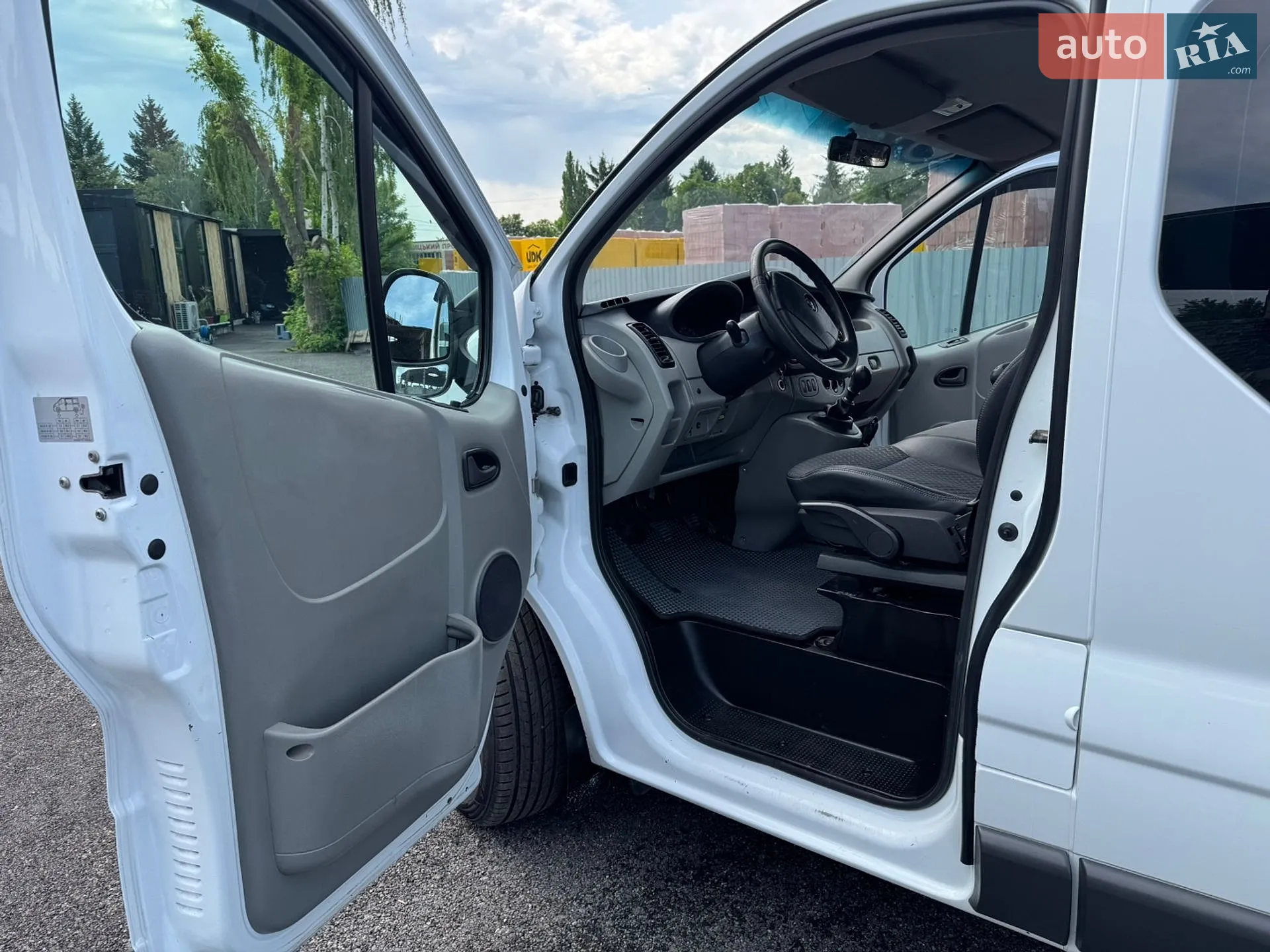 2011 Opel Vivaro - мініатюра 32