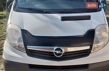 Грузопассажирский фургон Opel Vivaro 2011 в Бершади