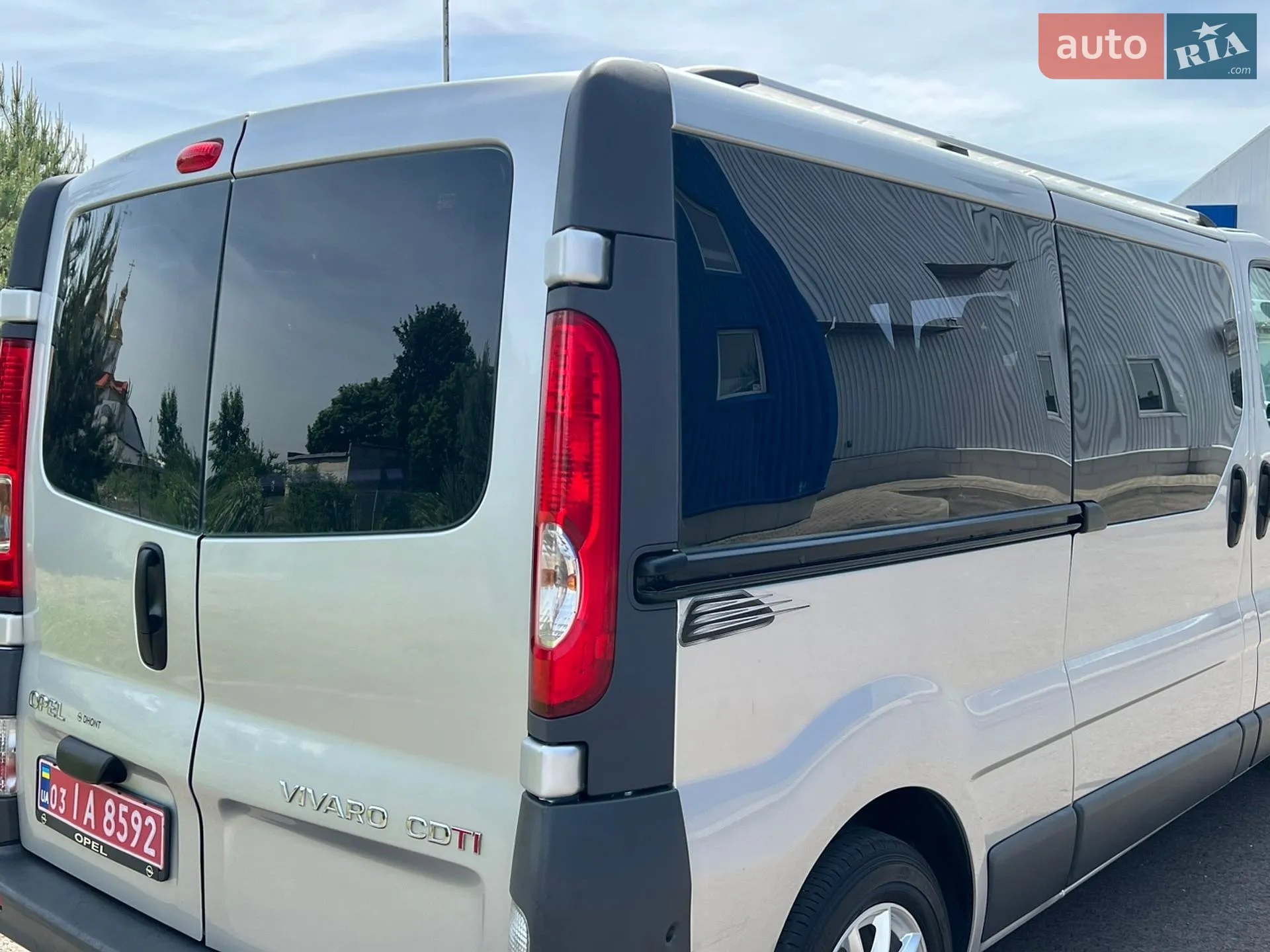 2010 Opel Vivaro - мініатюра 30