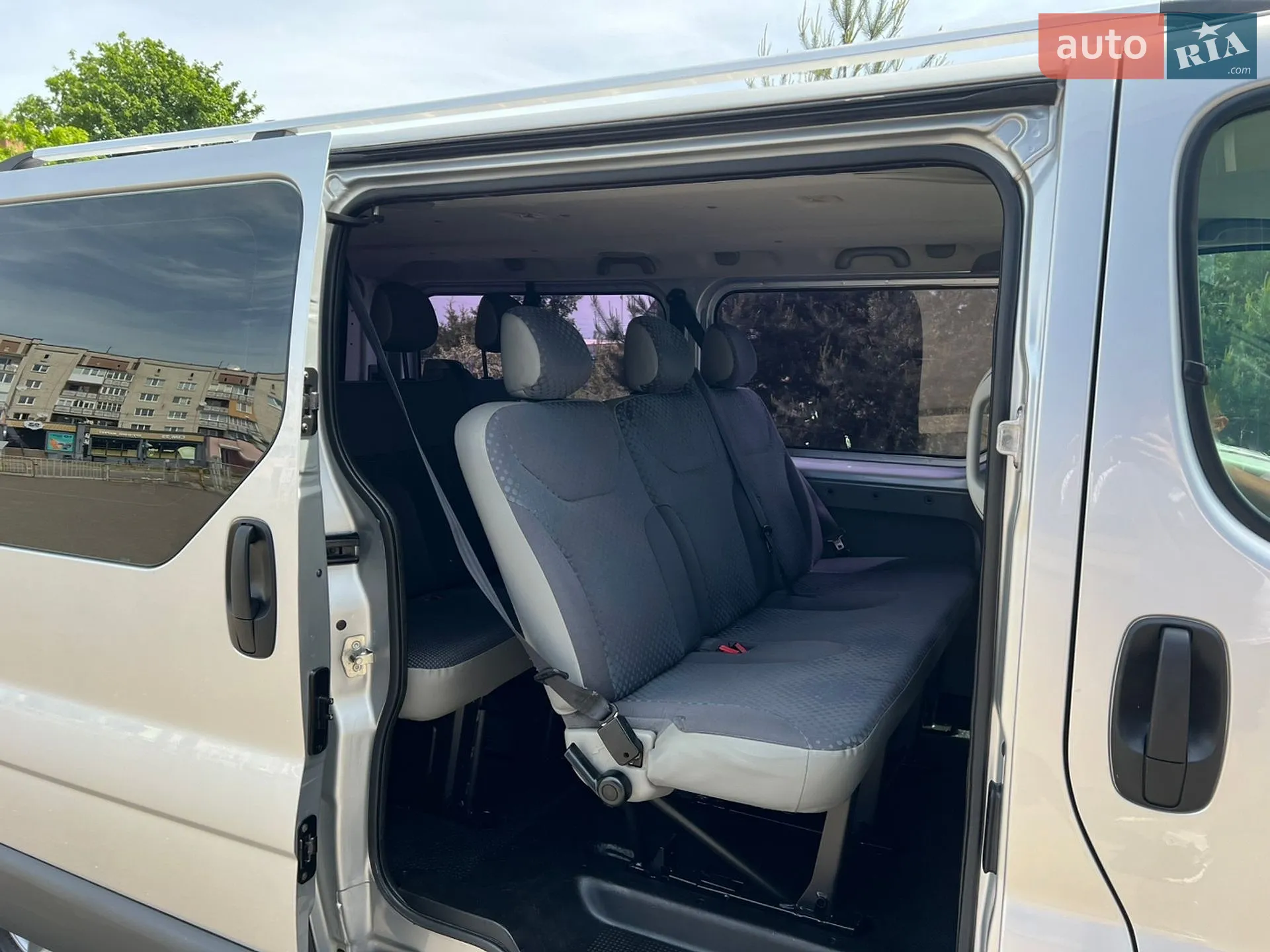 2010 Opel Vivaro - мініатюра 63