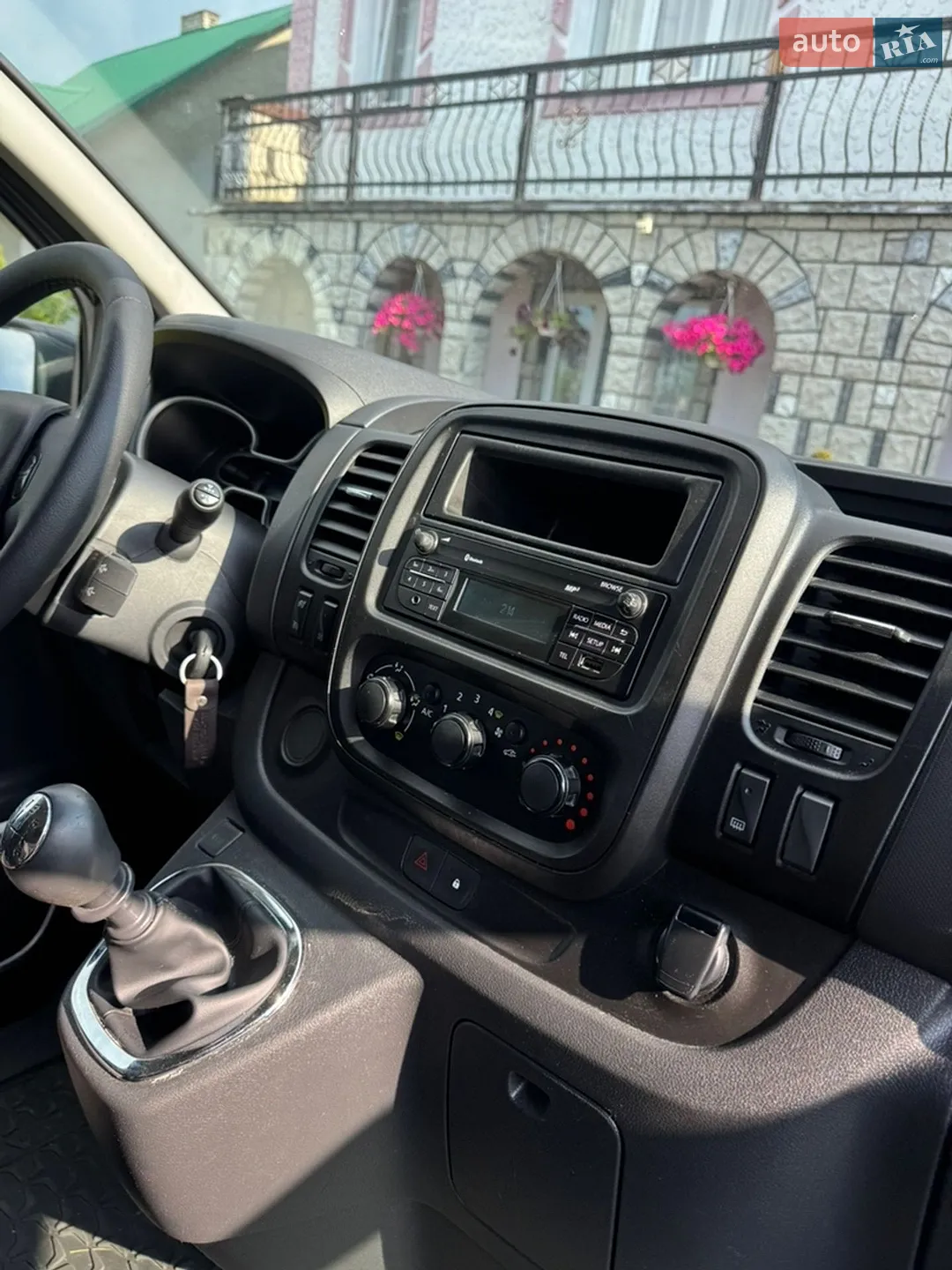 2017 Opel Vivaro - мініатюра 21