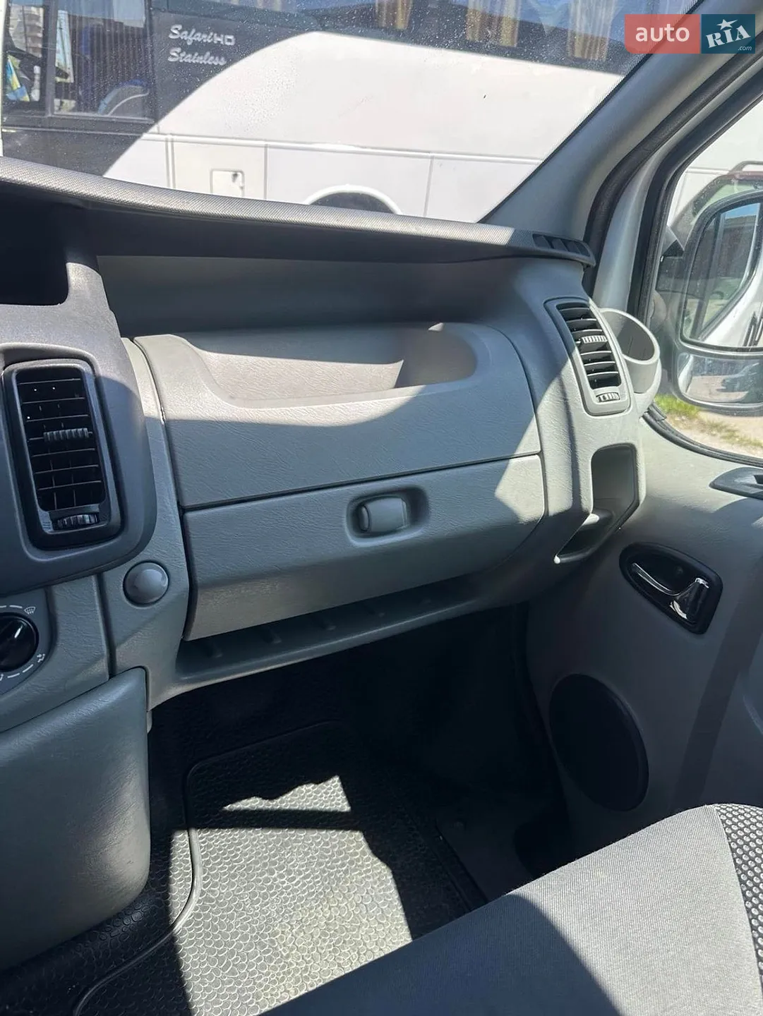 2013 Opel Vivaro - мініатюра 12