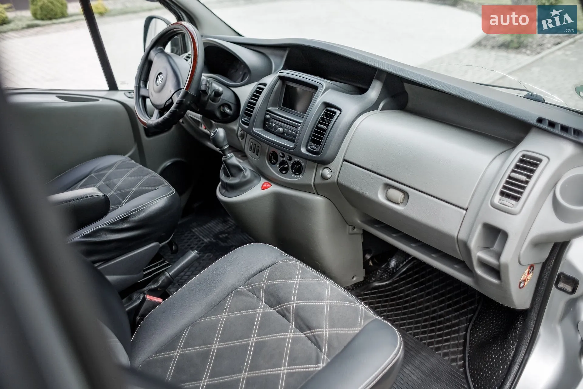 2010 Opel Vivaro - мініатюра 20