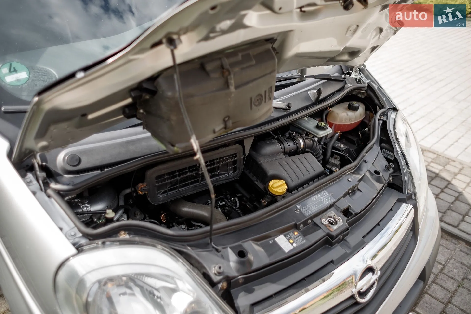 2010 Opel Vivaro - мініатюра 35