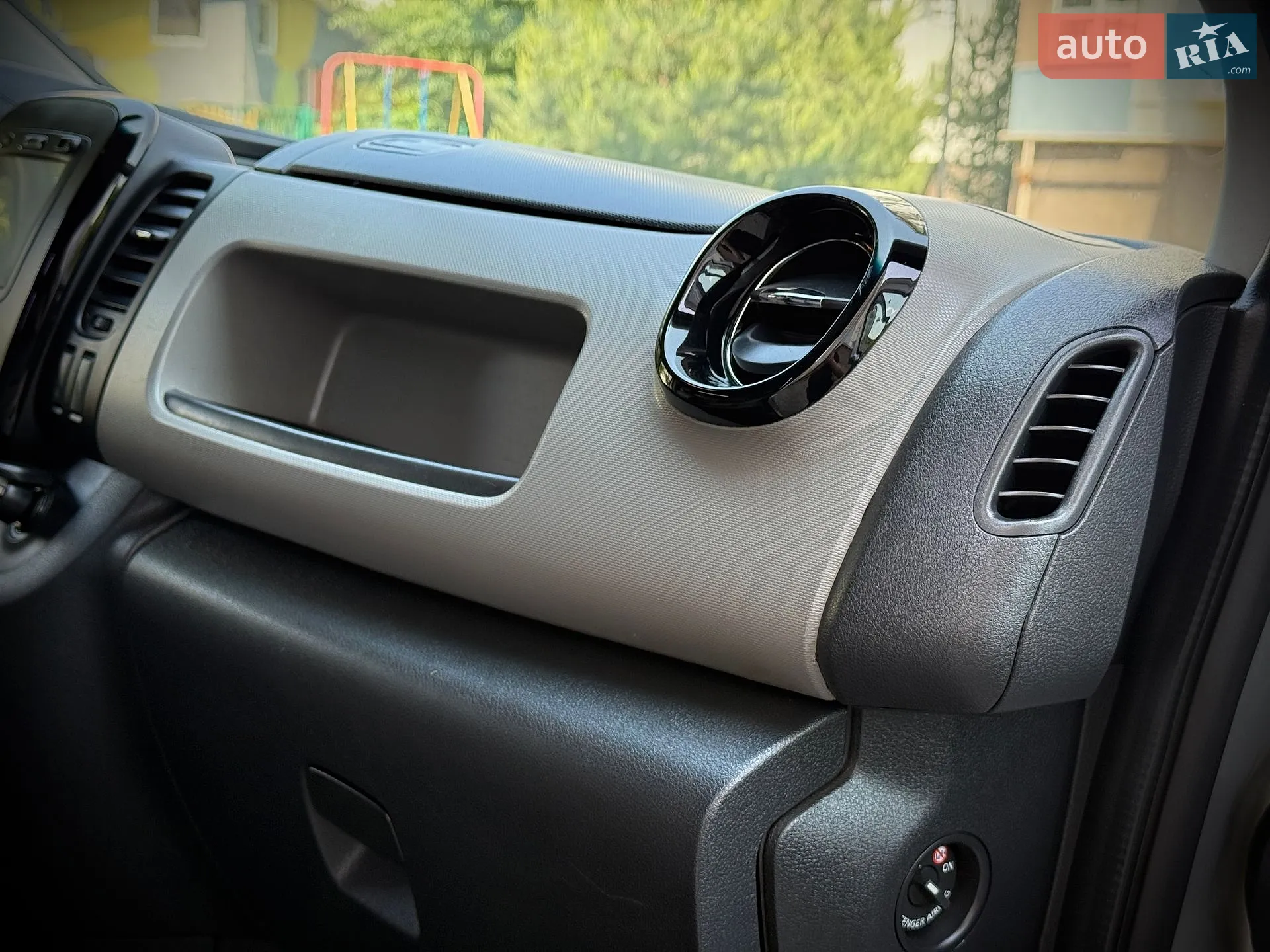 2015 Opel Vivaro - мініатюра 22