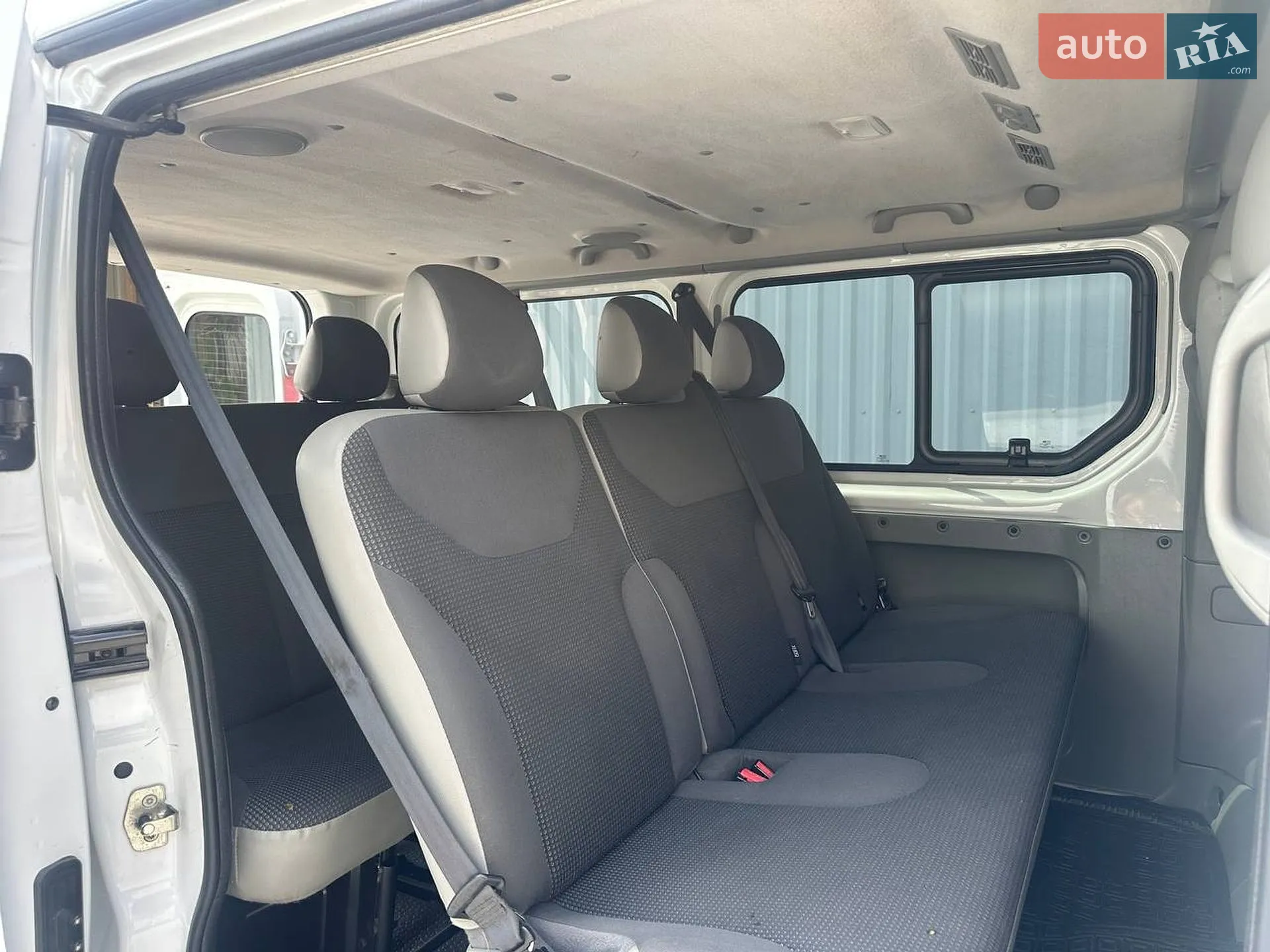 2011 Opel Vivaro - мініатюра 12