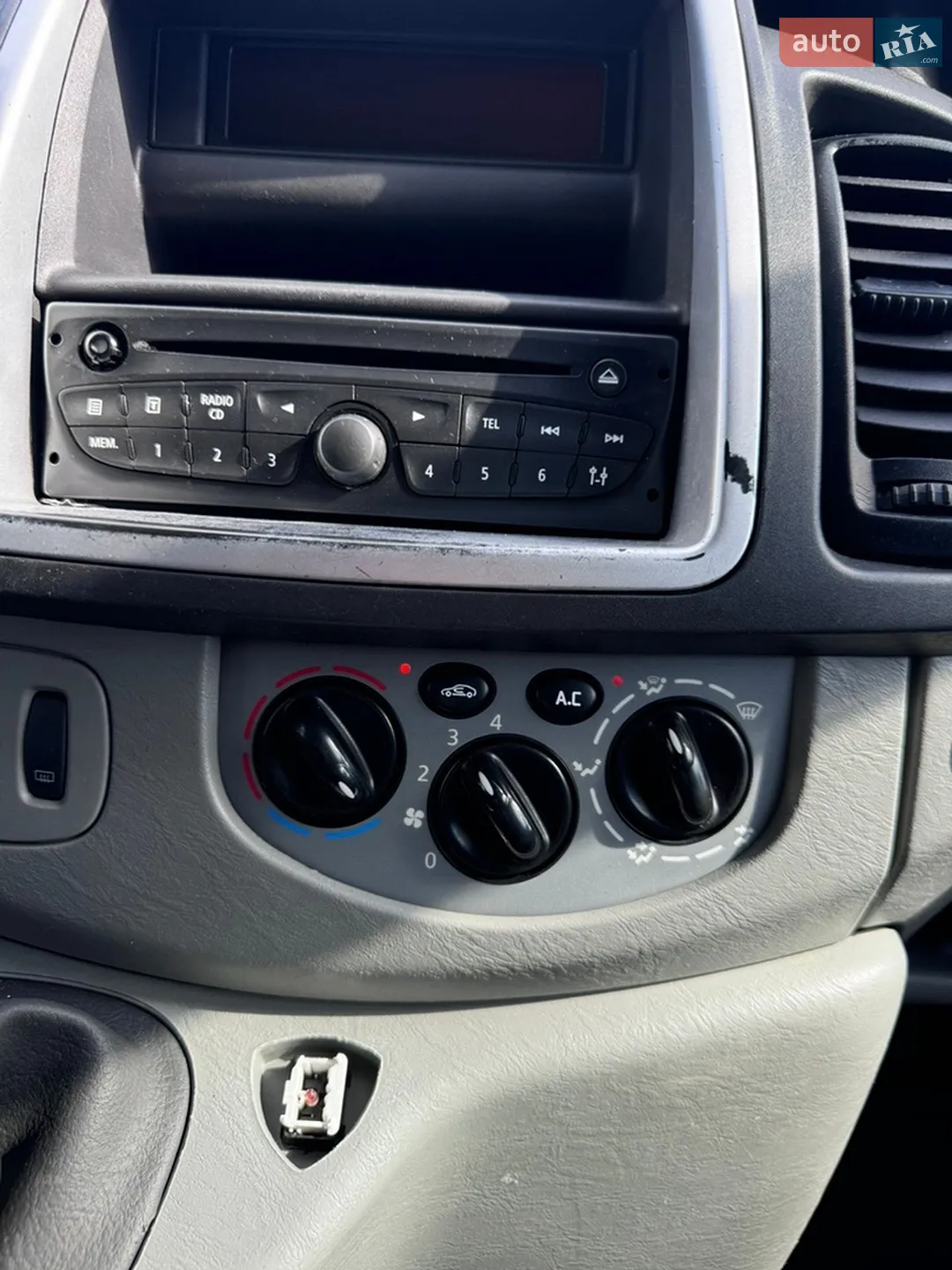 2011 Opel Vivaro - мініатюра 13