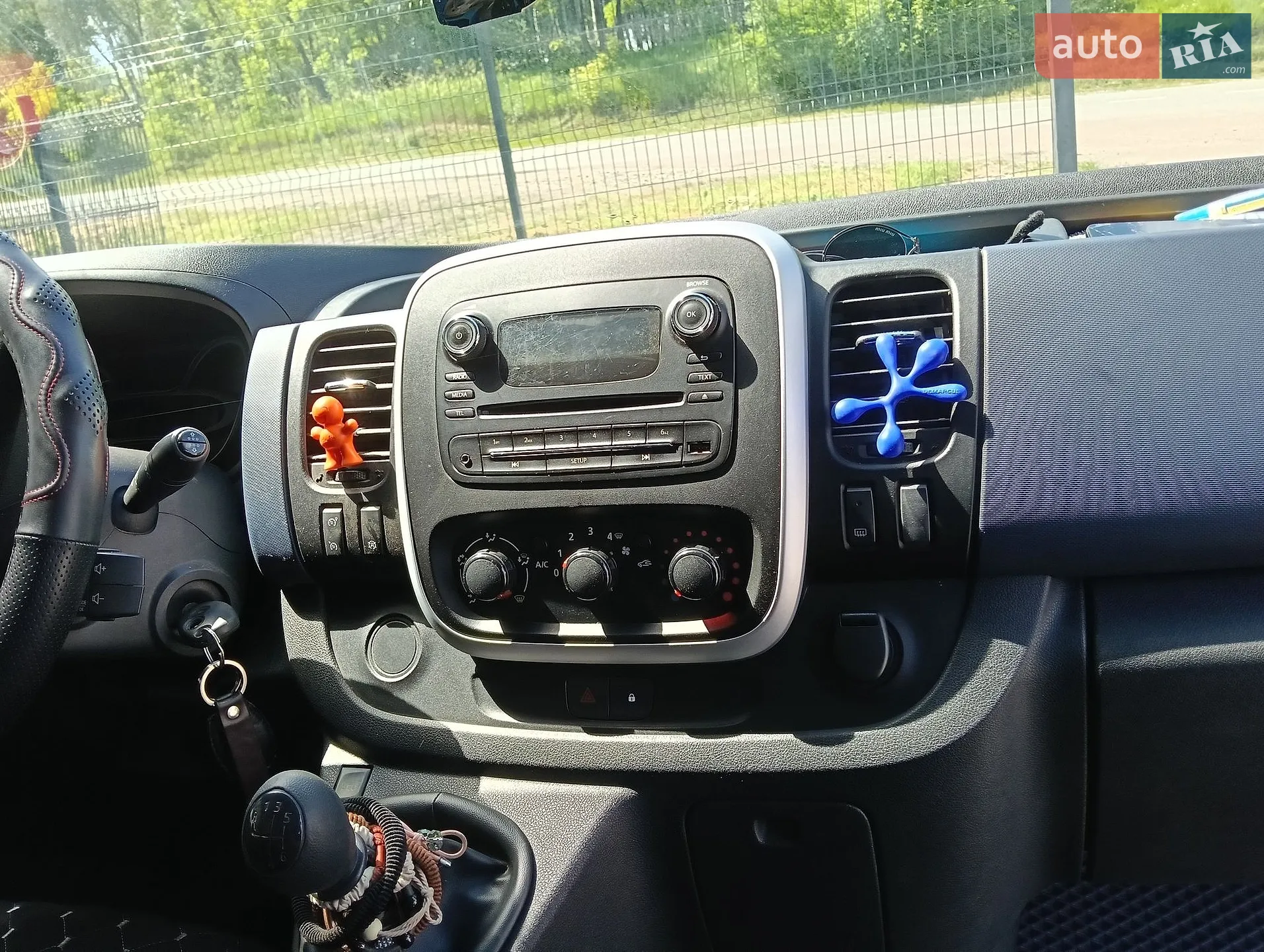 2015 Opel Vivaro - мініатюра 2