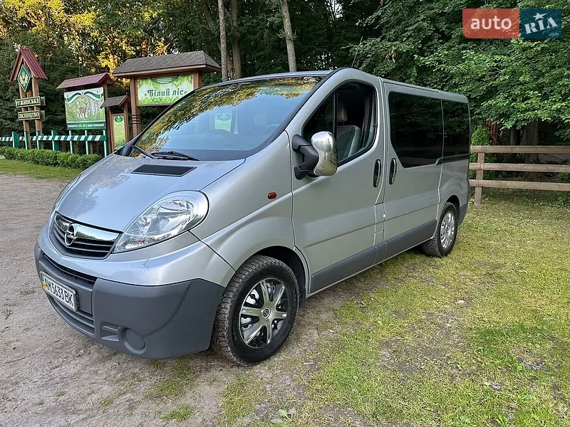 Opel Vivaro 2011