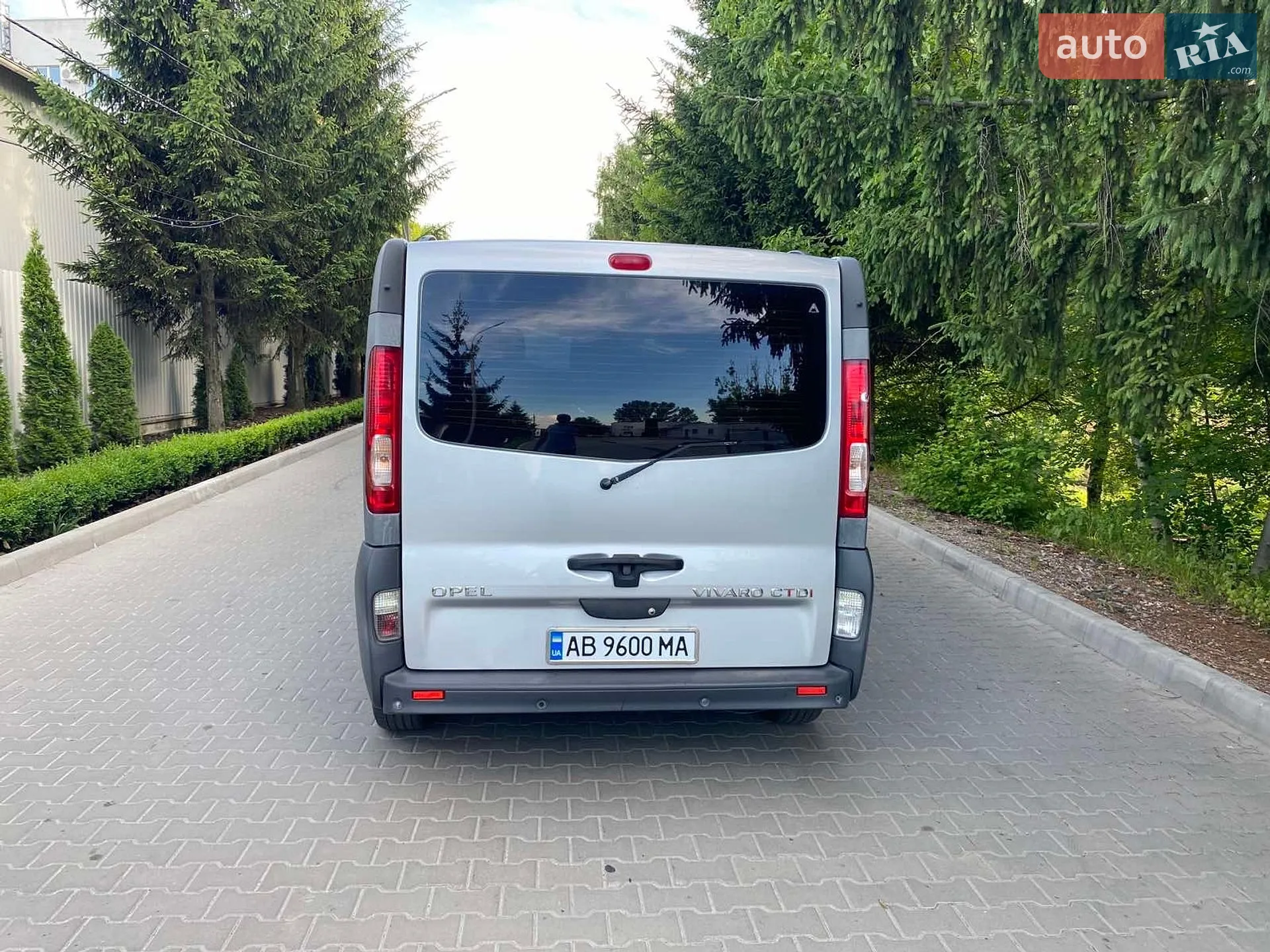 2010 Opel Vivaro - мініатюра 9