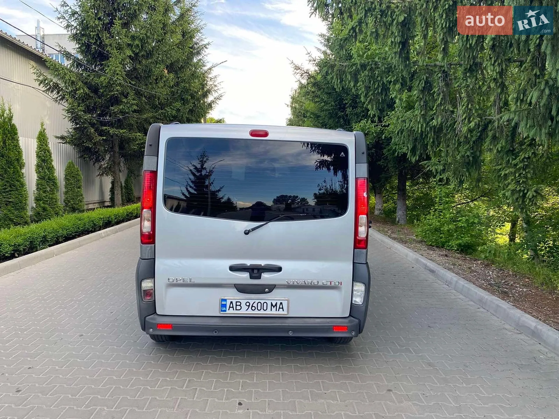 2010 Opel Vivaro - мініатюра 20
