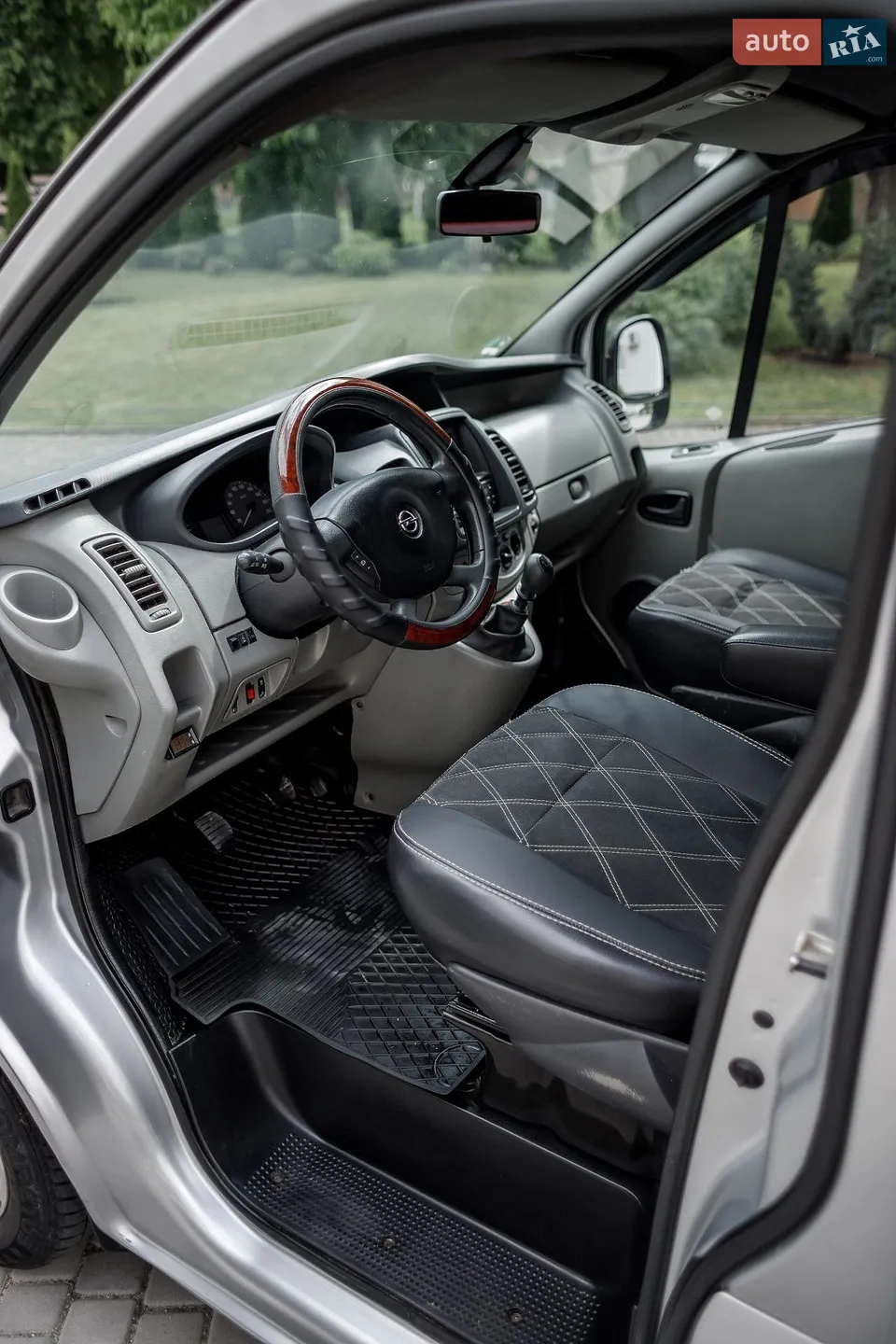 2010 Opel Vivaro - мініатюра 17