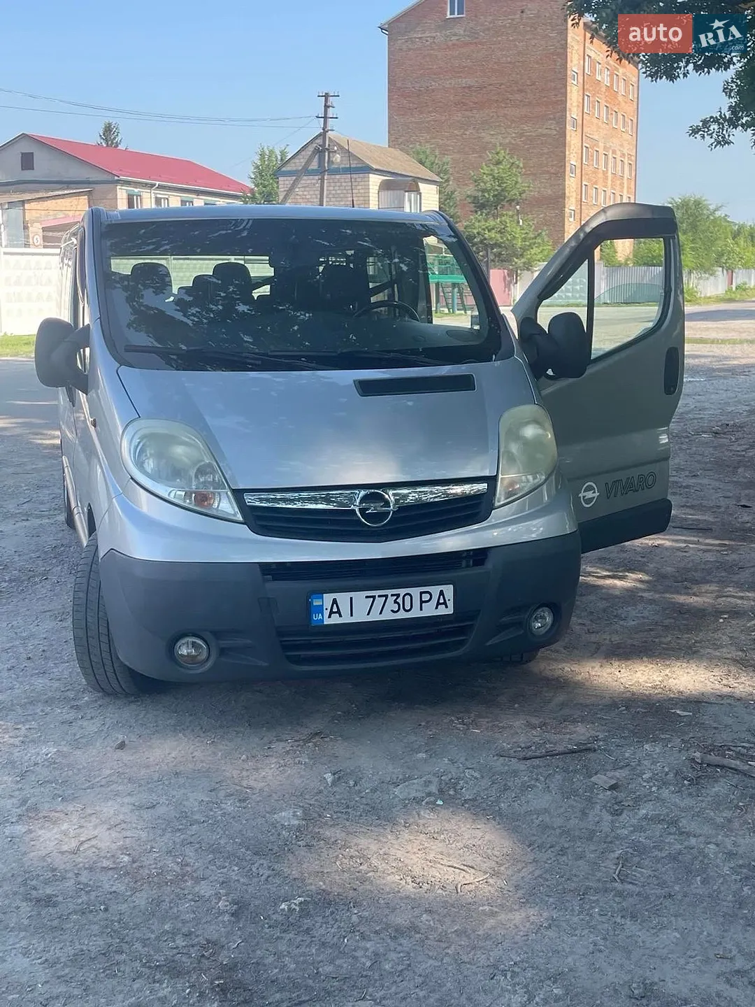 2012 Opel Vivaro - фото 1