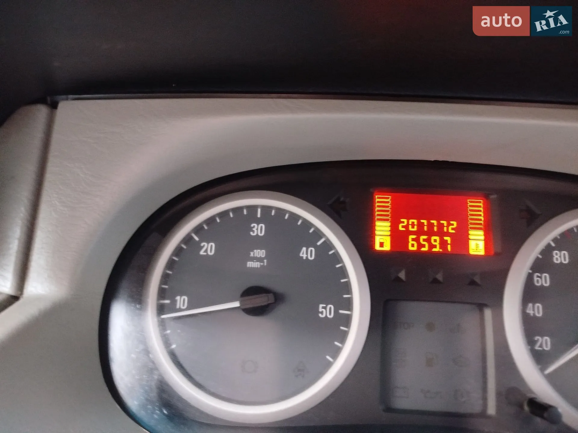 2010 Opel Vivaro - мініатюра 10