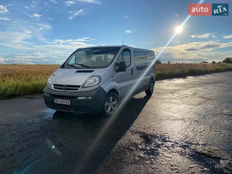 Opel Vivaro 2004