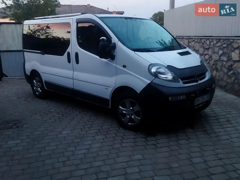 Opel Vivaro 2003
