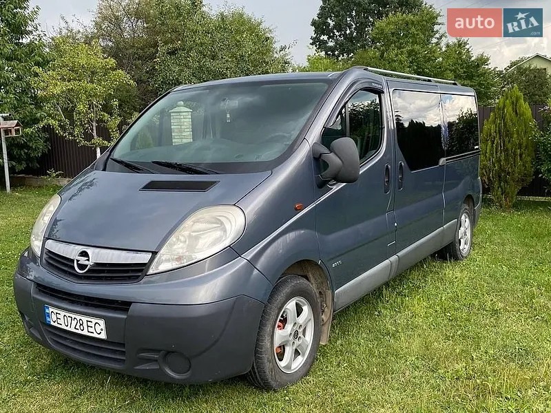 Opel Vivaro 2011