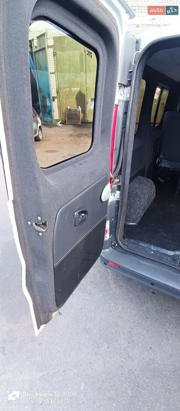 2011 Opel Vivaro - мініатюра 25