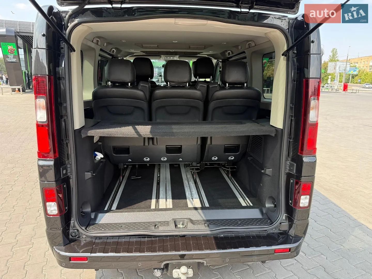 2017 Opel Vivaro - мініатюра 28