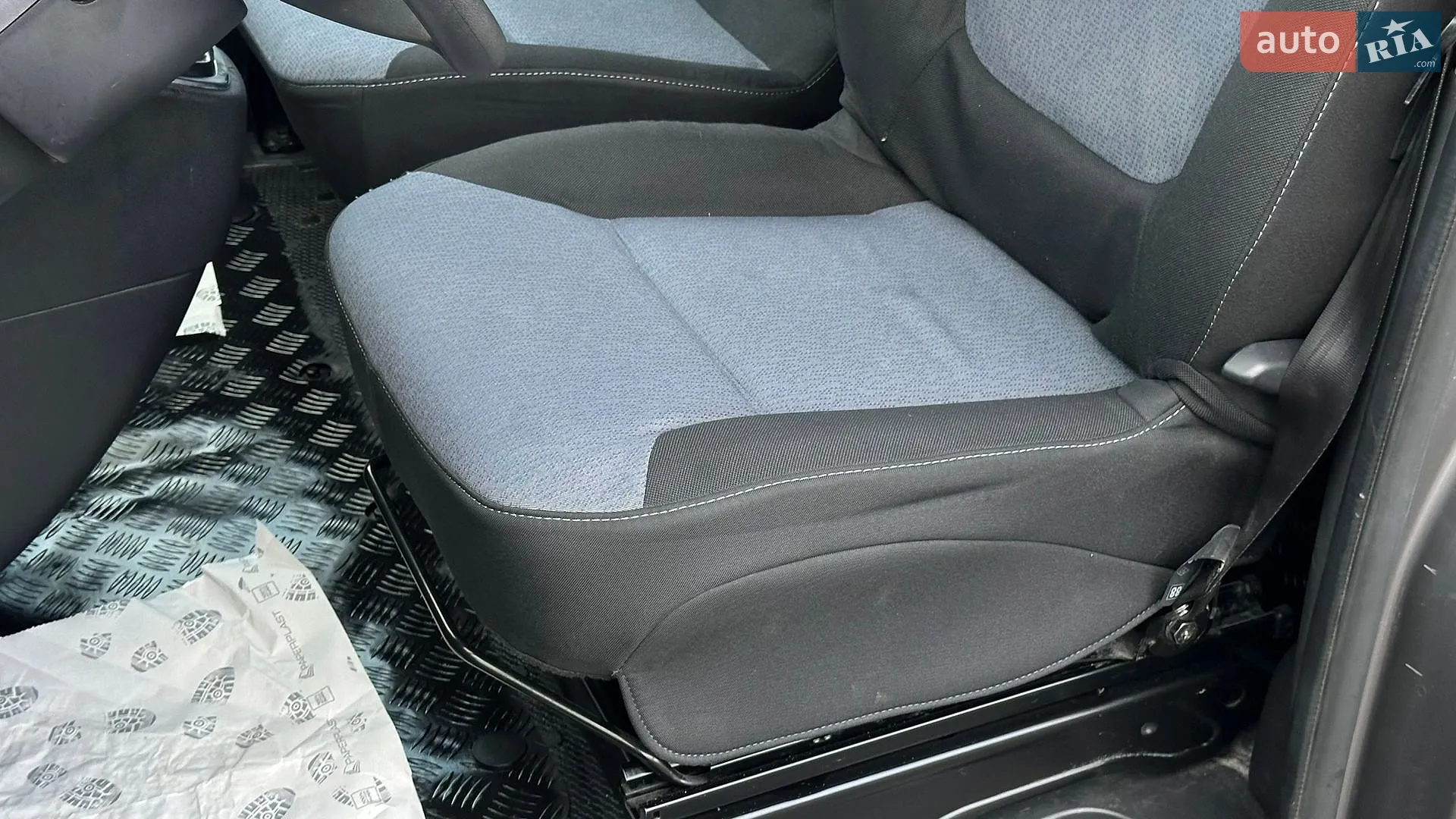 2016 Opel Vivaro - мініатюра 47