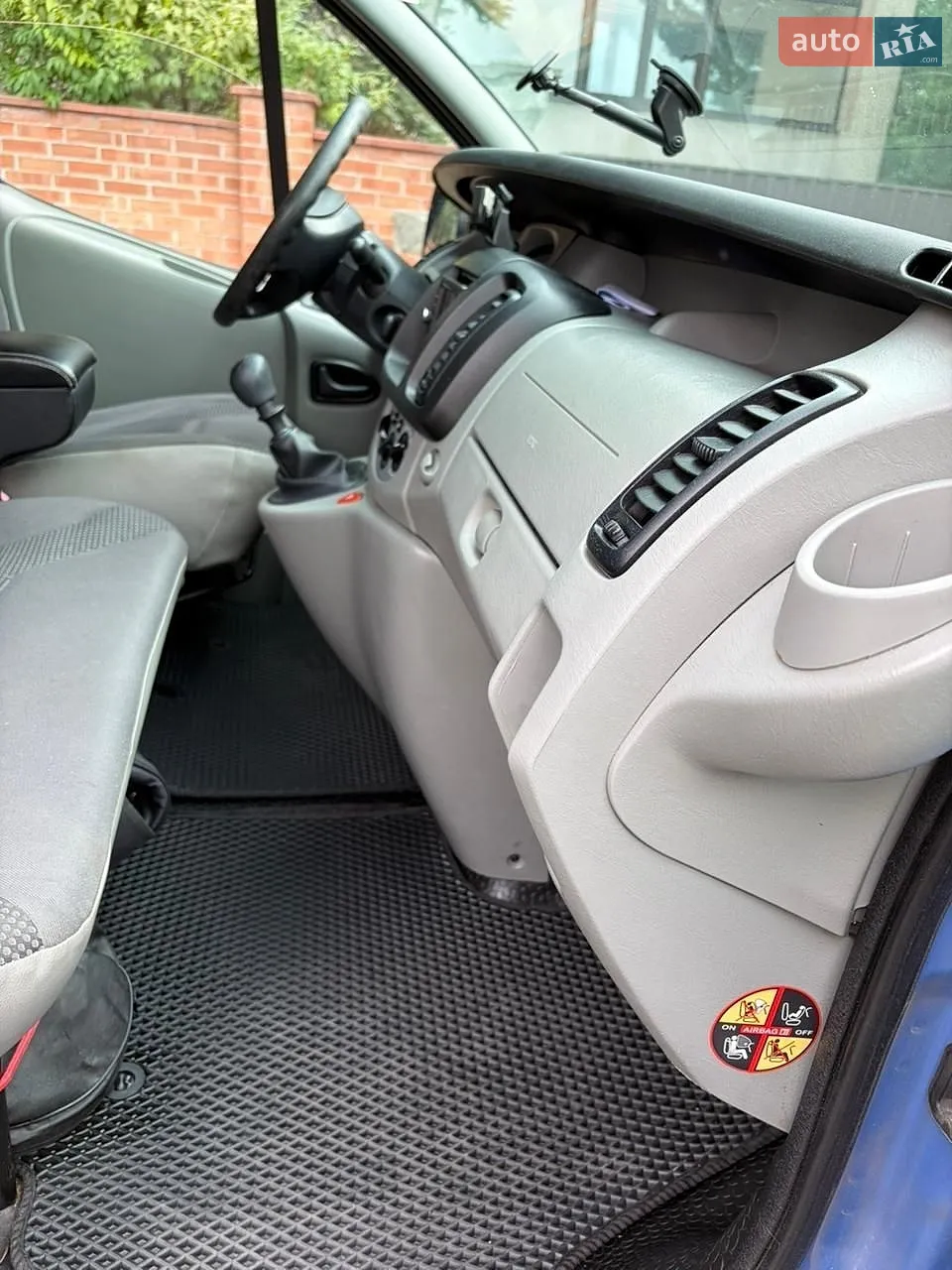 2010 Opel Vivaro - мініатюра 14