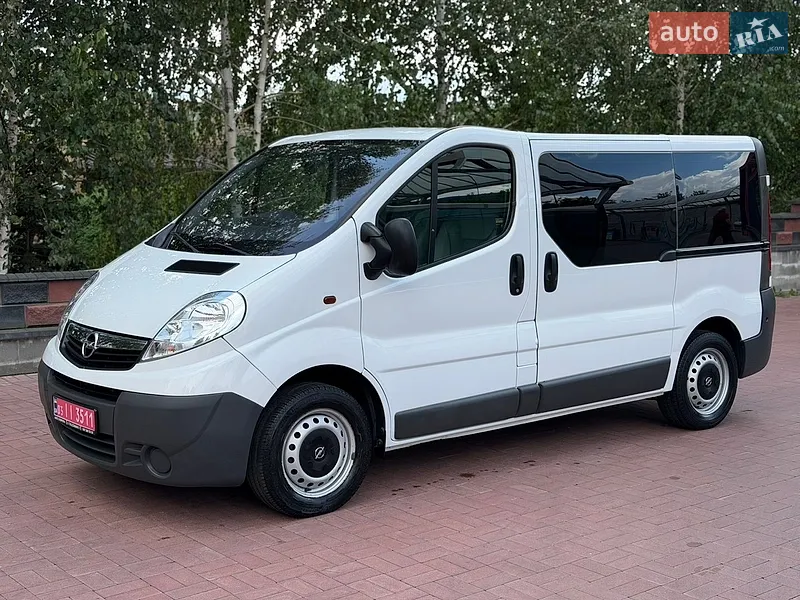 Opel Vivaro 2012