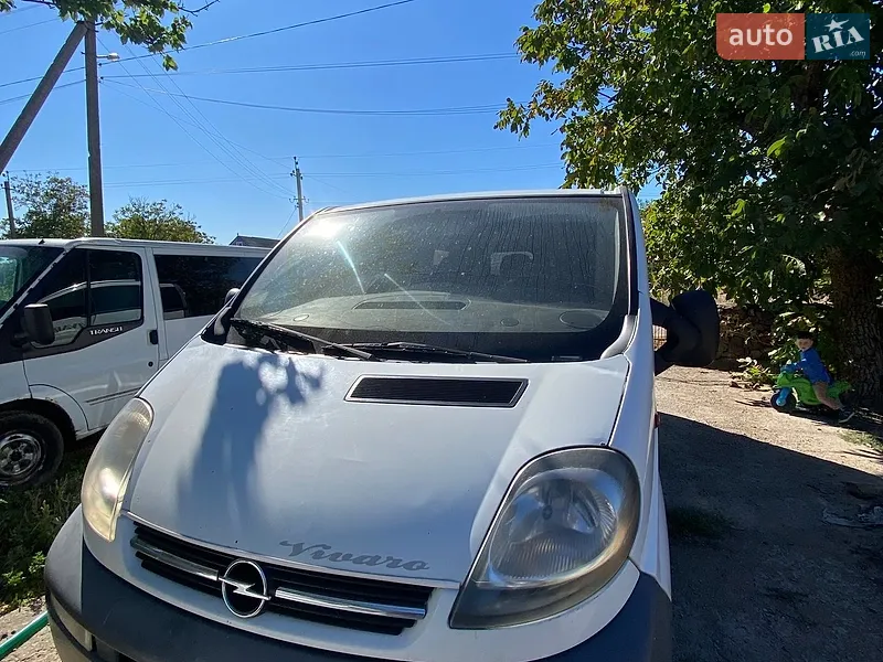 Opel Vivaro 2004