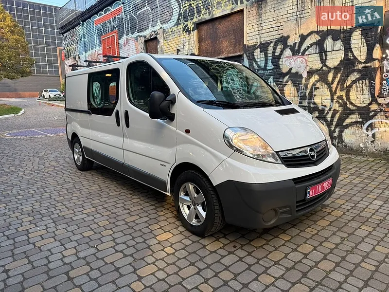 Opel Vivaro 2011