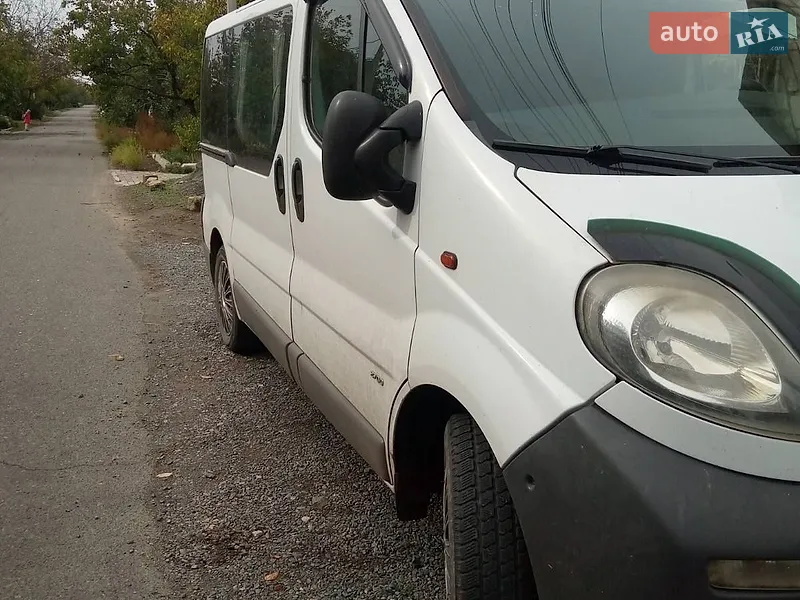 Opel Vivaro 2003