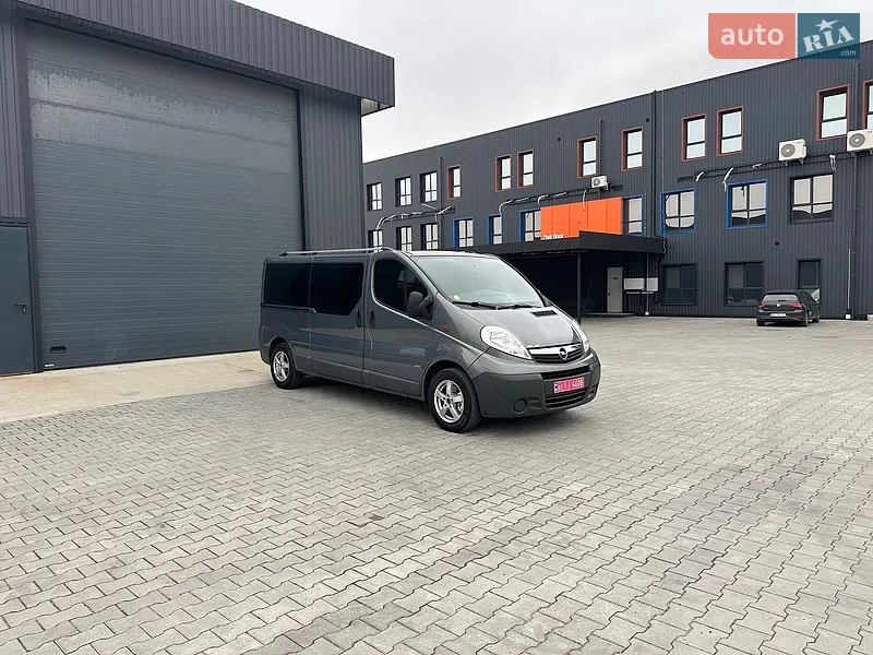 Opel Vivaro 2012