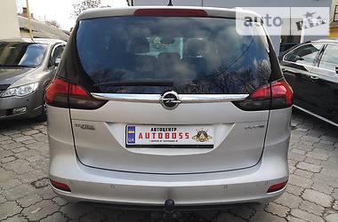 Минивэн Opel Zafira Tourer 2014 в 