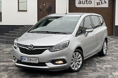 Универсал Opel Zafira Tourer 2018 в Дубно