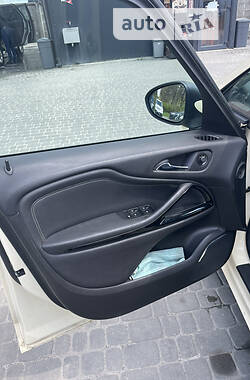 Минивэн Opel Zafira Tourer 2015 в 