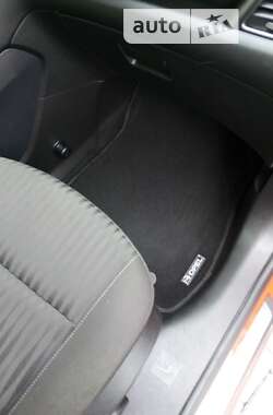 Минивэн Opel Zafira Tourer 2012 в 