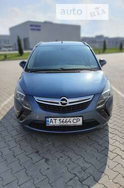 Мінівен Opel Zafira Tourer 2013 в Коломиї