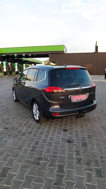 Минивэн Opel Zafira Tourer 2014 в Стрые
