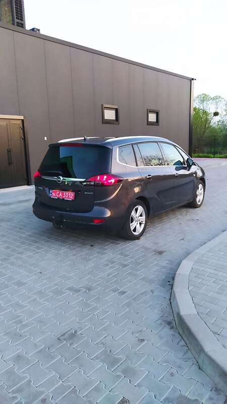 Минивэн Opel Zafira Tourer 2014 в Стрые