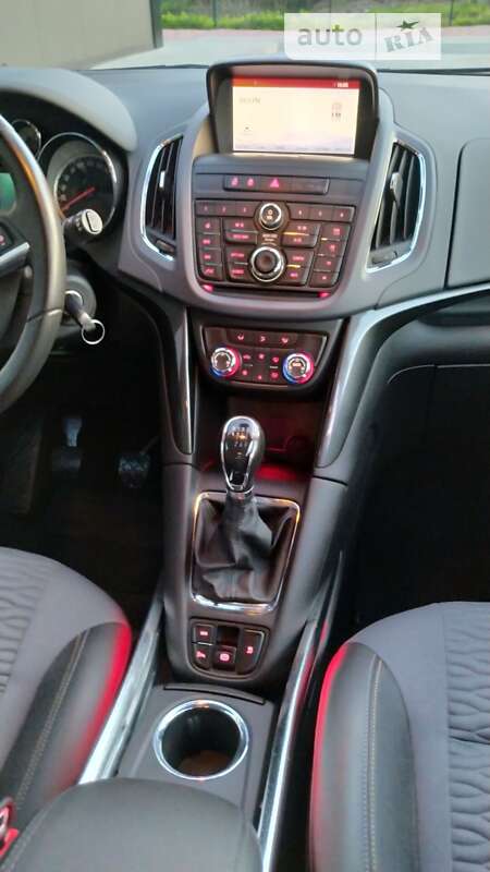 Минивэн Opel Zafira Tourer 2014 в Стрые
