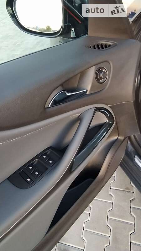 Минивэн Opel Zafira Tourer 2014 в Стрые