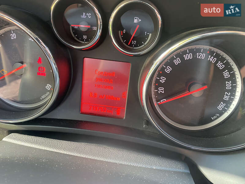 Мінівен Opel Zafira Tourer 2012 в Тарасівці фото 35 Мінівен Opel Zafira Tourer 2012 в Тарасівці